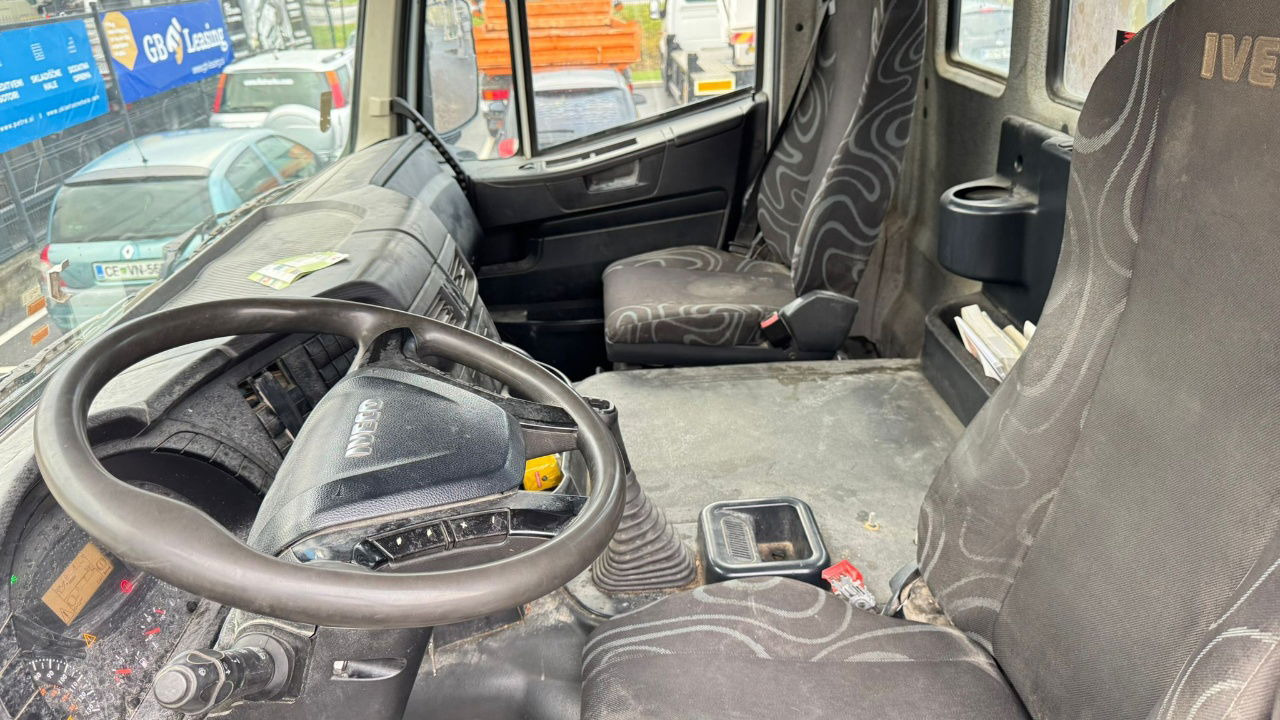 Concrete mixer truck Iveco Trakker AD340TB45 8x4 mixer 10m3: picture 27 Concrete mixer truck Iveco Trakker AD340TB45 8x4 mixer 10m3: picture 27