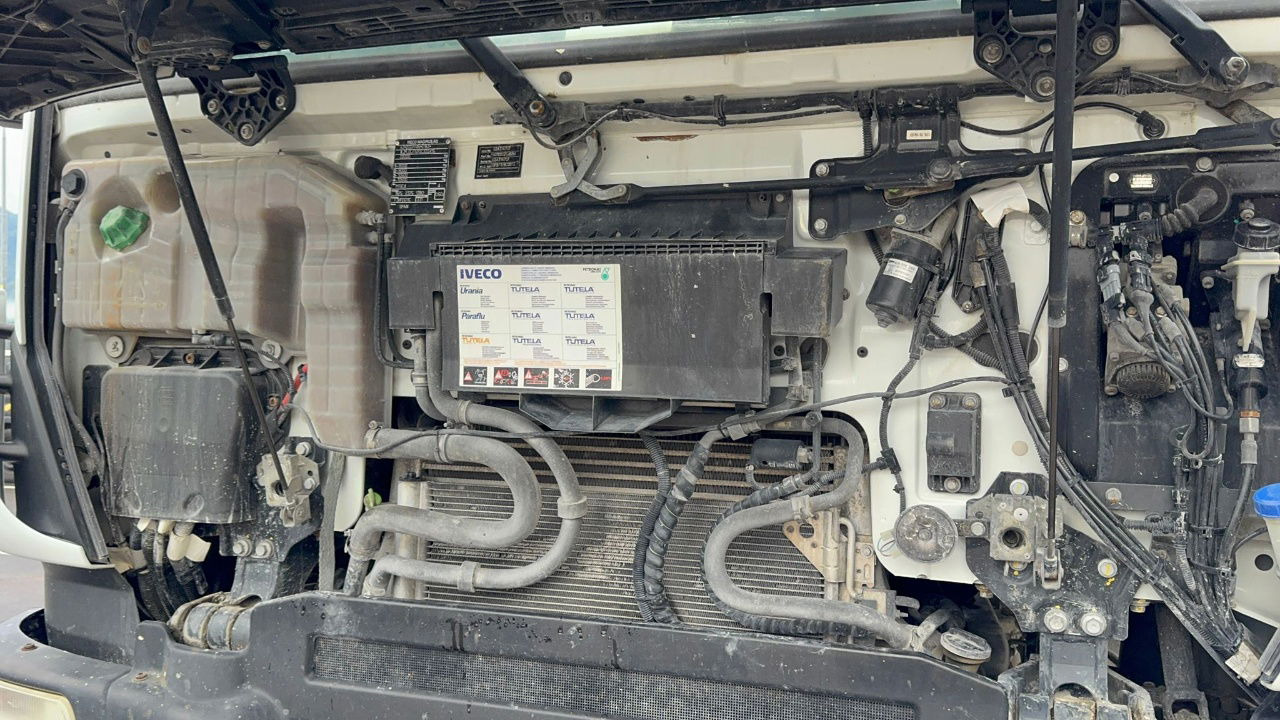 Concrete mixer truck Iveco Trakker AD340TB45 8x4 mixer 10m3: picture 19 Concrete mixer truck Iveco Trakker AD340TB45 8x4 mixer 10m3: picture 19