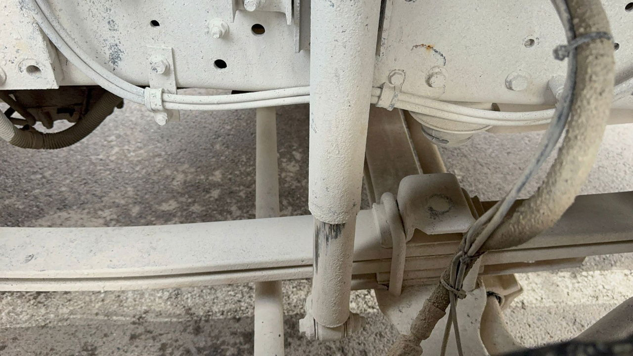 Concrete mixer truck Iveco Trakker AD340TB45 8x4 mixer 10m3: picture 13 Concrete mixer truck Iveco Trakker AD340TB45 8x4 mixer 10m3: picture 13