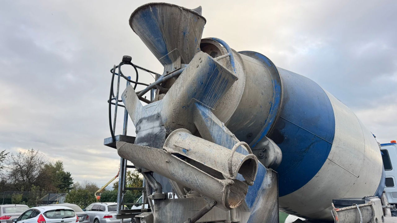 Concrete mixer truck Iveco Trakker AD340TB45 8x4 mixer 10m3: picture 6 Concrete mixer truck Iveco Trakker AD340TB45 8x4 mixer 10m3: picture 6
