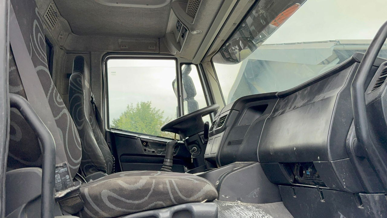 Concrete mixer truck Iveco Trakker AD340TB45 8x4 mixer 10m3: picture 29 Concrete mixer truck Iveco Trakker AD340TB45 8x4 mixer 10m3: picture 29