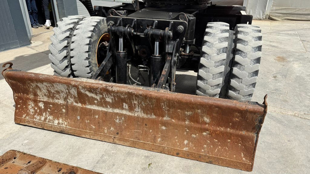 JCB JS175W - 2019 Year - 6640 Hours - Stabilizers - Wheel excavator: picture 5 JCB JS175W - 2019 Year - 6640 Hours - Stabilizers - Wheel excavator: picture 5