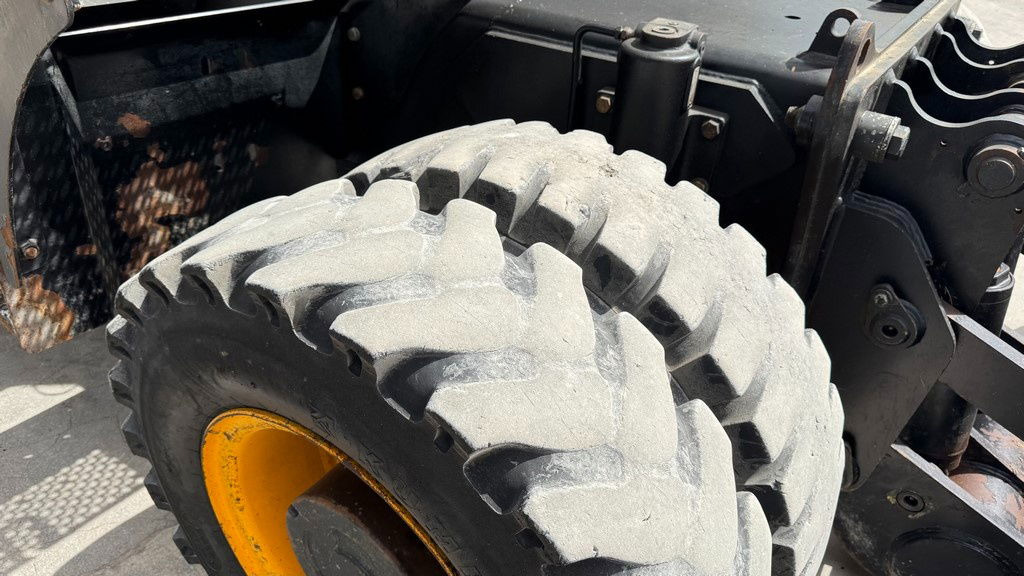 Leasing of JCB JS175W - 2019 Year - 6640 Hours - Stabilizers JCB JS175W - 2019 Year - 6640 Hours - Stabilizers: picture 17 Leasing of JCB JS175W - 2019 Year - 6640 Hours - Stabilizers JCB JS175W - 2019 Year - 6640 Hours - Stabilizers: picture 17