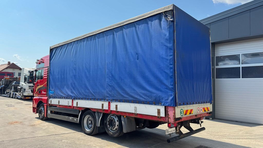 MAN TGX 26.440 6x2 box truck - retarder - lifting+steering axle - Box truck: picture 5 MAN TGX 26.440 6x2 box truck - retarder - lifting+steering axle - Box truck: picture 5
