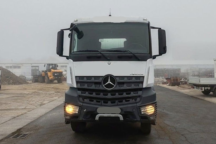 Mercedes-Benz Arocs 3240 8x4 9m3- 1.st owner - Concrete mixer truck: picture 3 Mercedes-Benz Arocs 3240 8x4 9m3- 1.st owner - Concrete mixer truck: picture 3