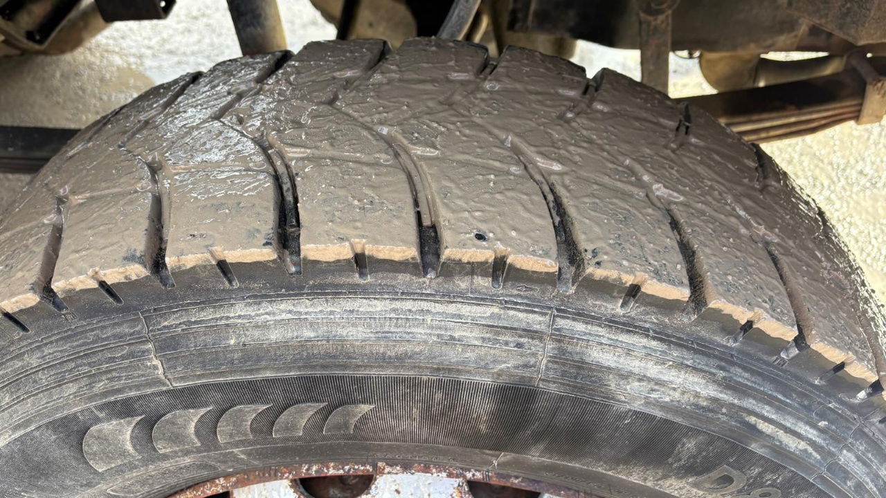 Cab chassis truck Mercedes-Benz SK 3229 8x4 chassis - complete spring V8: picture 8