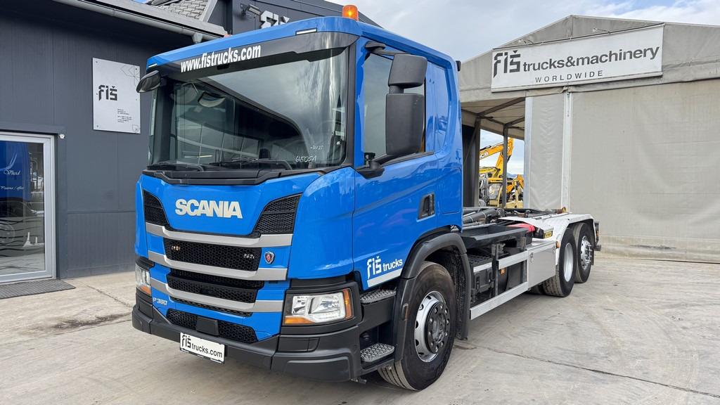 Scania P 360 6x2 palfinger abroll tipper - steering axle - Container transporter/ Swap body truck: picture 1 Scania P 360 6x2 palfinger abroll tipper - steering axle - Container transporter/ Swap body truck: picture 1