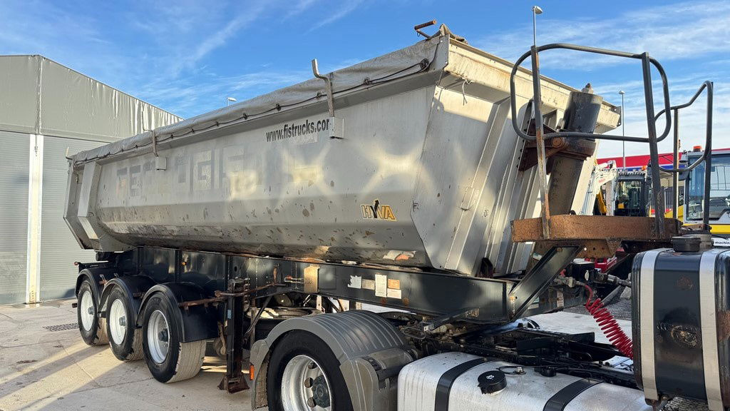 Schwarzmüller 3A Stmks/E 3-Axle Tipper Trailer - lift axle - Tipper semi-trailer: picture 2 Schwarzmüller 3A Stmks/E 3-Axle Tipper Trailer - lift axle - Tipper semi-trailer: picture 2