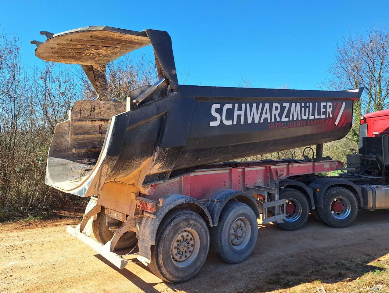 Schwarzmüller SMK10VLN Tipper Trailer - 2 Axle - 24m3 - Tipper semi-trailer: picture 5 Schwarzmüller SMK10VLN Tipper Trailer - 2 Axle - 24m3 - Tipper semi-trailer: picture 5