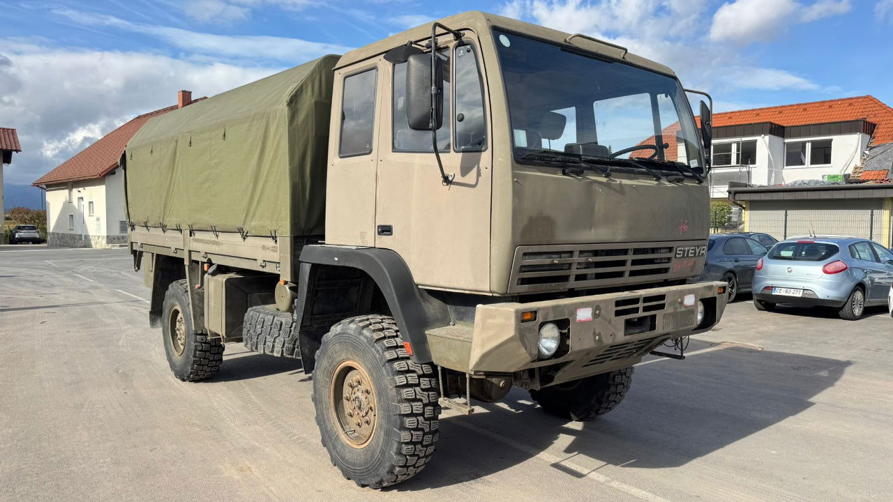 Steyr 12M18 4X4 stake body -  truck - Curtainsider truck: picture 2 Steyr 12M18 4X4 stake body -  truck - Curtainsider truck: picture 2