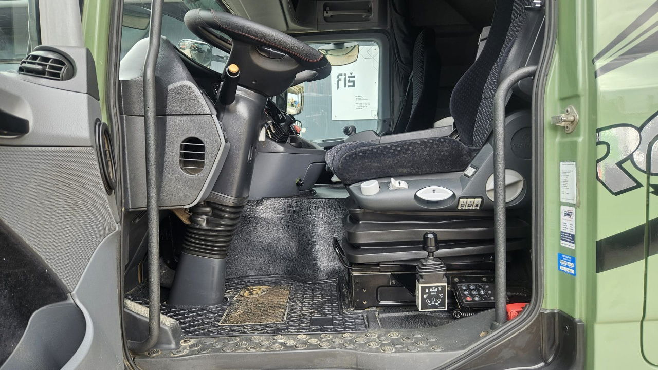 Tractor unit Mercedes-Benz Actros 1841 LS - tipper hydraulics - retarder: picture 20