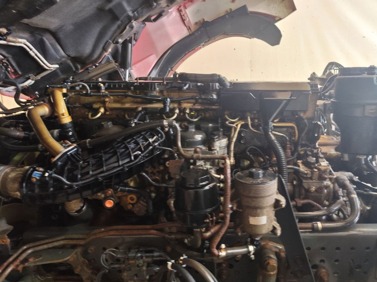 Leasing of  Mercedes-Benz Arocs 1945 HAD 4X4 tractor unit - tipper hydraulics - retarder Mercedes-Benz Arocs 1945 HAD 4X4 tractor unit - tipper hydraulics - retarder: picture 16