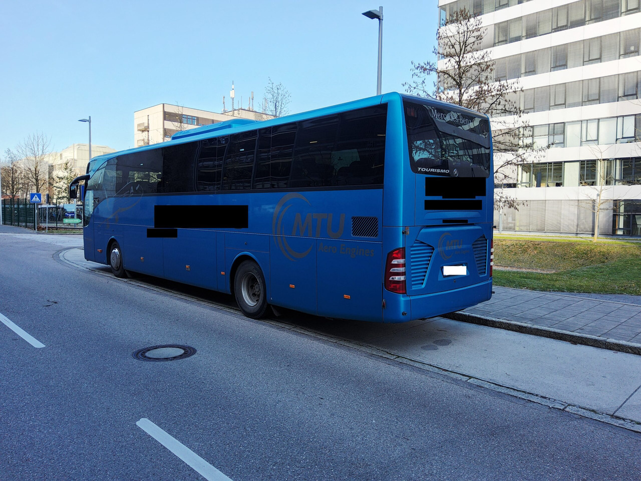 Mercedes Benz Tourismo 15 RHD 56 Sitze / kein WC / großer Kofferraum - Coach: picture 3 Mercedes Benz Tourismo 15 RHD 56 Sitze / kein WC / großer Kofferraum - Coach: picture 3
