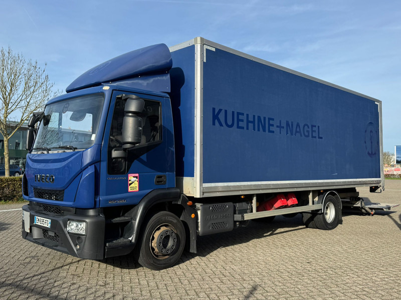 Iveco Eurocargo ML120E22 - Box truck: picture 2 Iveco Eurocargo ML120E22 - Box truck: picture 2