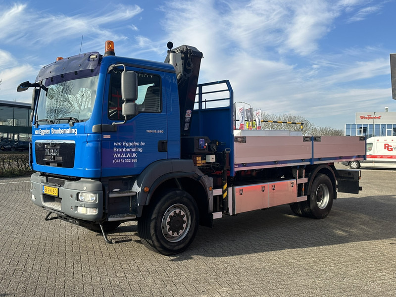 Crane truck MAN TGM 18-290 4x4 Kraan met Open laadbak HMF Kraan 13 T: picture 12