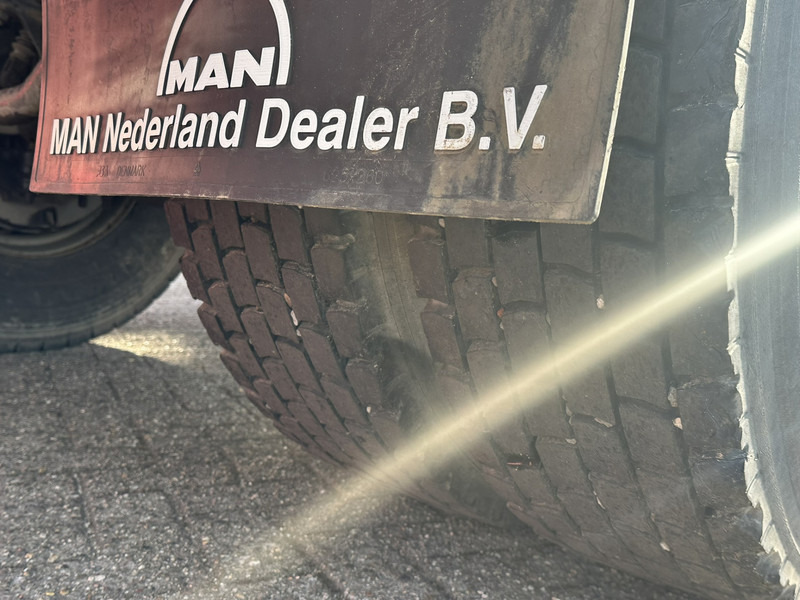 Crane truck MAN TGM 18-290 4x4 Kraan met Open laadbak HMF Kraan 13 T: picture 6