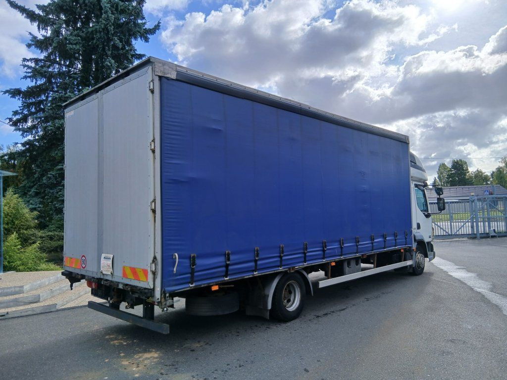 DAF LF45.220 EURO 4 - Curtainsider truck: picture 4 DAF LF45.220 EURO 4 - Curtainsider truck: picture 4