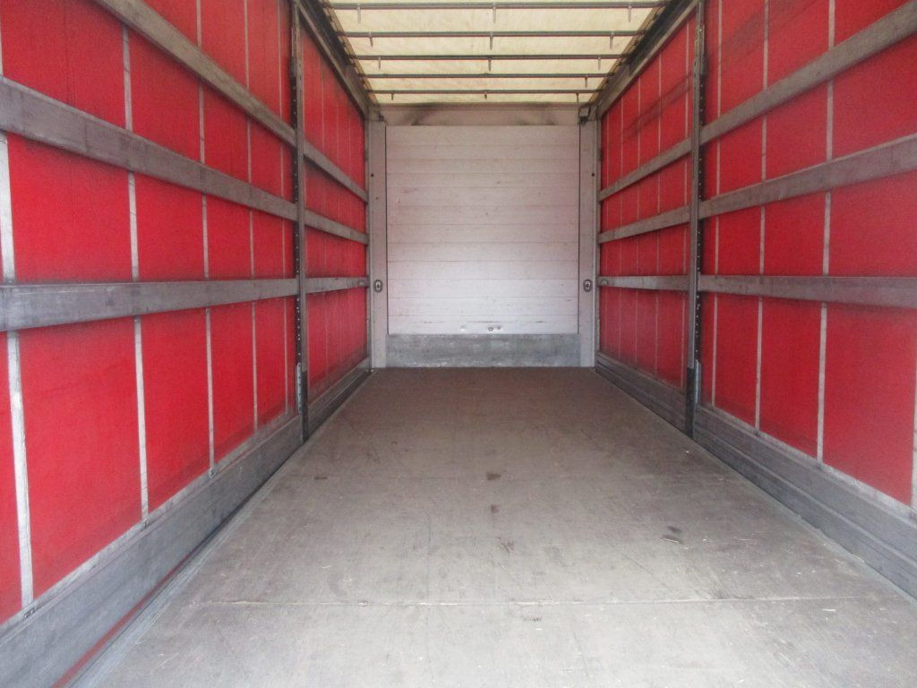 Iveco 120E25, 1 Liege, E6 - Curtainsider truck: picture 4 Iveco 120E25, 1 Liege, E6 - Curtainsider truck: picture 4