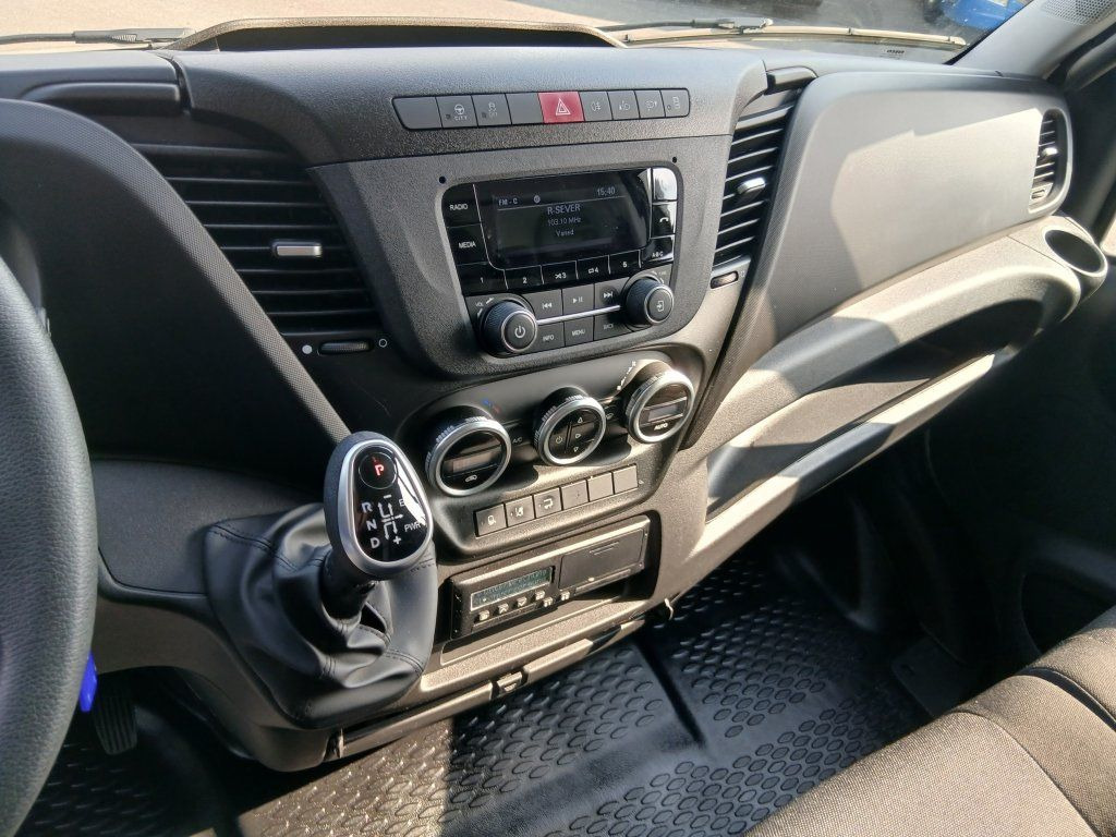 Box van Iveco 72-210 (70C210): picture 16 Box van Iveco 72-210 (70C210): picture 16