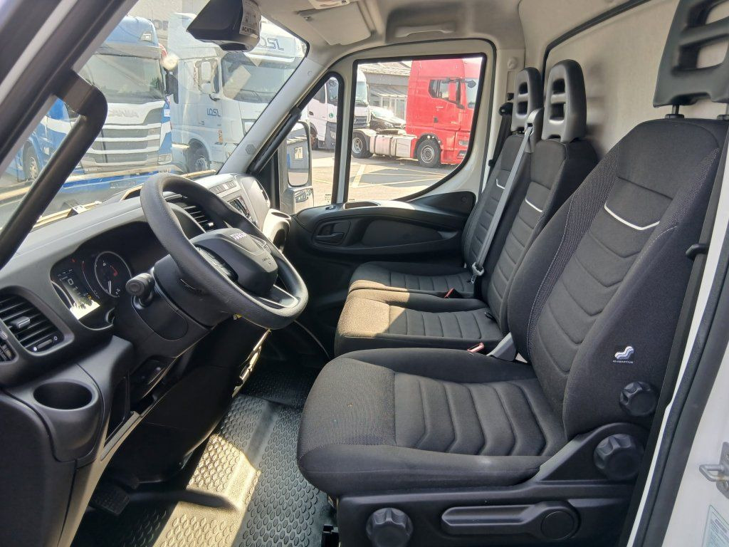 Box van Iveco 72-210 (70C210): picture 14 Box van Iveco 72-210 (70C210): picture 14