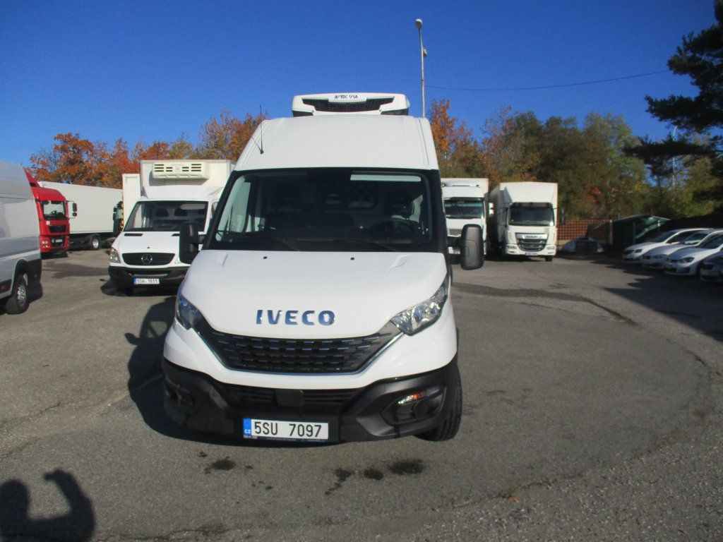 Iveco Daily 35C16 - Refrigerated van: picture 4 Iveco Daily 35C16 - Refrigerated van: picture 4
