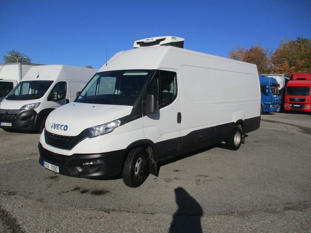 Iveco Daily 35C16 - Refrigerated van: picture 3 Iveco Daily 35C16 - Refrigerated van: picture 3