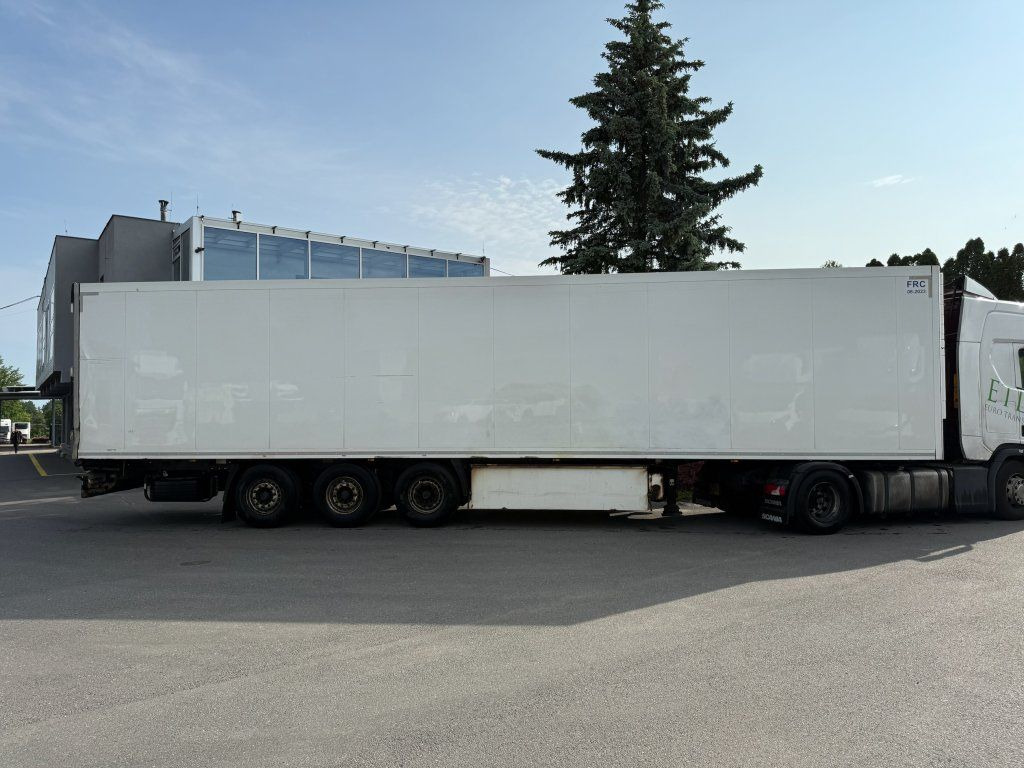 Krone Carrier Vector 1550 DoppelStock - Closed box semi-trailer: picture 2 Krone Carrier Vector 1550 DoppelStock - Closed box semi-trailer: picture 2