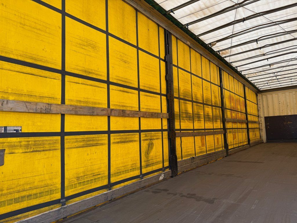 Curtainsider semi-trailer Krone SD MEGA/lowdeck: picture 16 Curtainsider semi-trailer Krone SD MEGA/lowdeck: picture 16