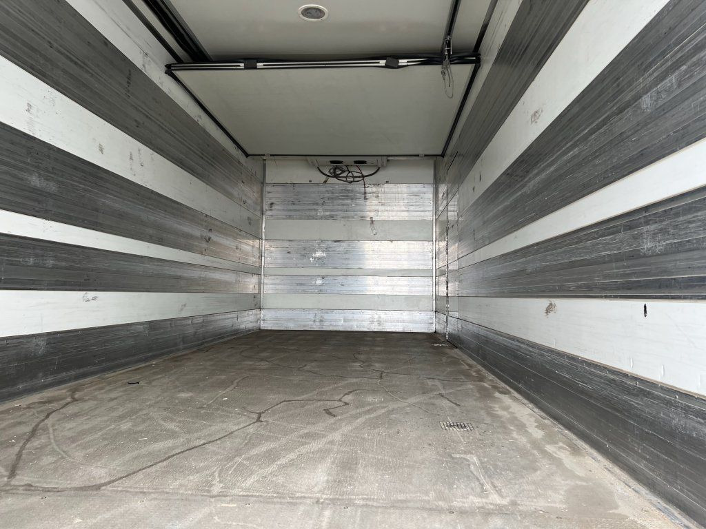 Refrigerator truck MAN TGL12.220 EURO 6 Carrier Xarios 600: picture 10