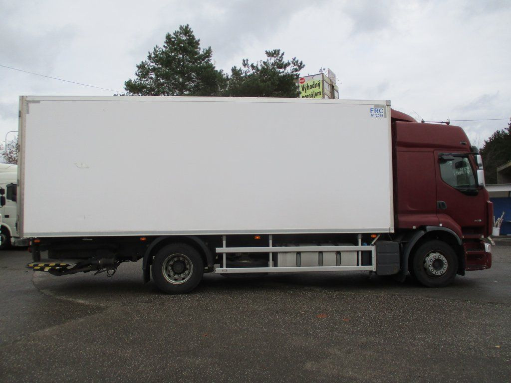 Renault Premium 460 - Refrigerator truck: picture 4 Renault Premium 460 - Refrigerator truck: picture 4