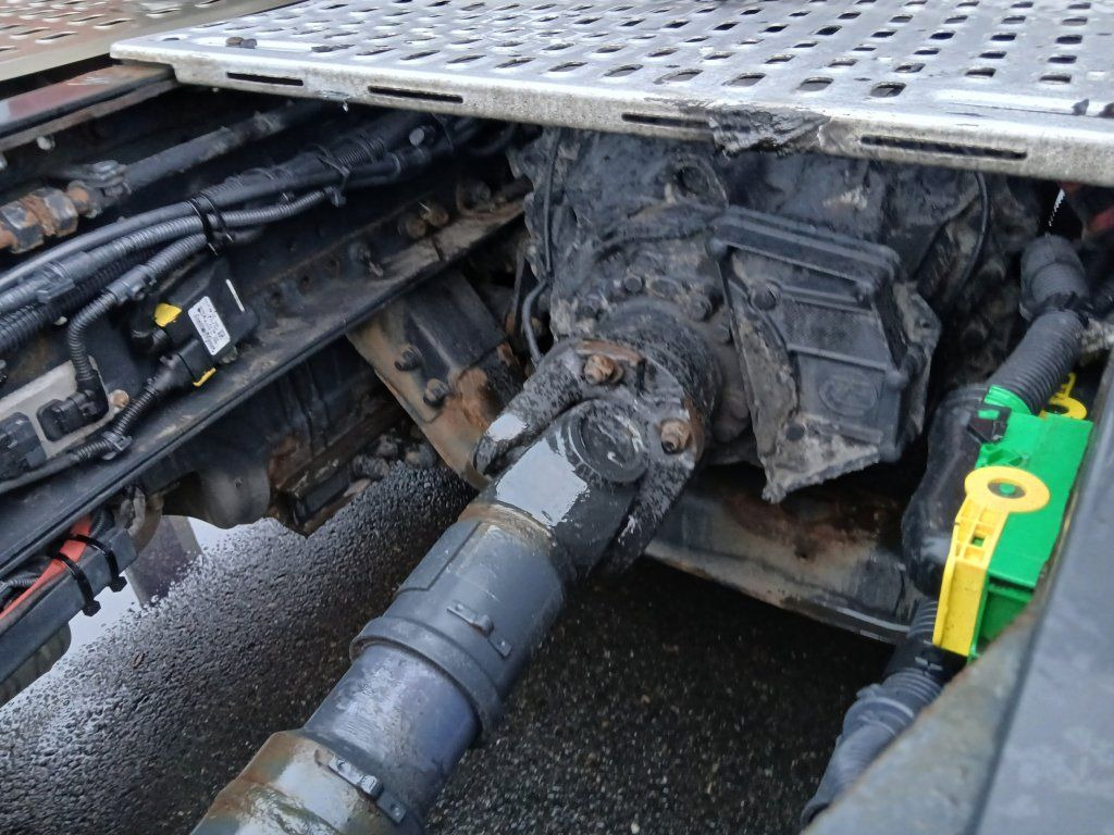 Tractor unit Iveco 480 Hi-Way EURO 6: picture 9