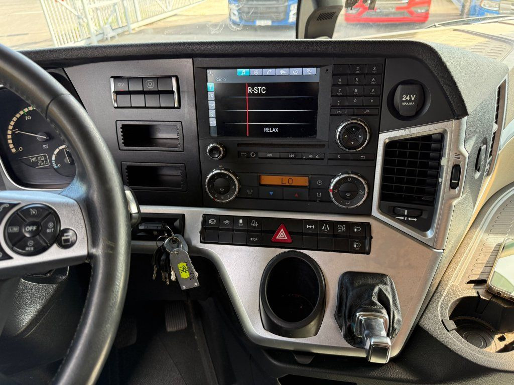 Leasing of  Mercedes-Benz 1848 Actros Gigaspace Mercedes-Benz 1848 Actros Gigaspace: picture 18 Leasing of  Mercedes-Benz 1848 Actros Gigaspace Mercedes-Benz 1848 Actros Gigaspace: picture 18