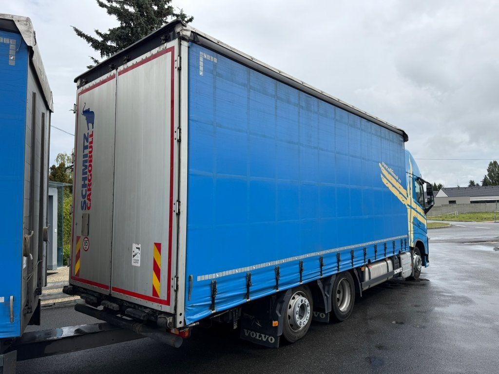 Volvo FH500 6x2 Euro 6 + Schmitz - Curtainsider truck: picture 3 Volvo FH500 6x2 Euro 6 + Schmitz - Curtainsider truck: picture 3
