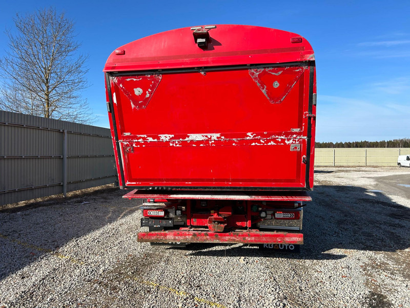 Volvo FH 500 8x4*4 KORP&SON 10000 + 10500 l / VACUUM Vacustar W1600R / PRESSURE Uraca KF716 - 350 l/min - 170 bar / TULOSSA VARATTU - Vacuum truck: picture 4 Volvo FH 500 8x4*4 KORP&SON 10000 + 10500 l / VACUUM Vacustar W1600R / PRESSURE Uraca KF716 - 350 l/min - 170 bar / TULOSSA VARATTU - Vacuum truck: picture 4