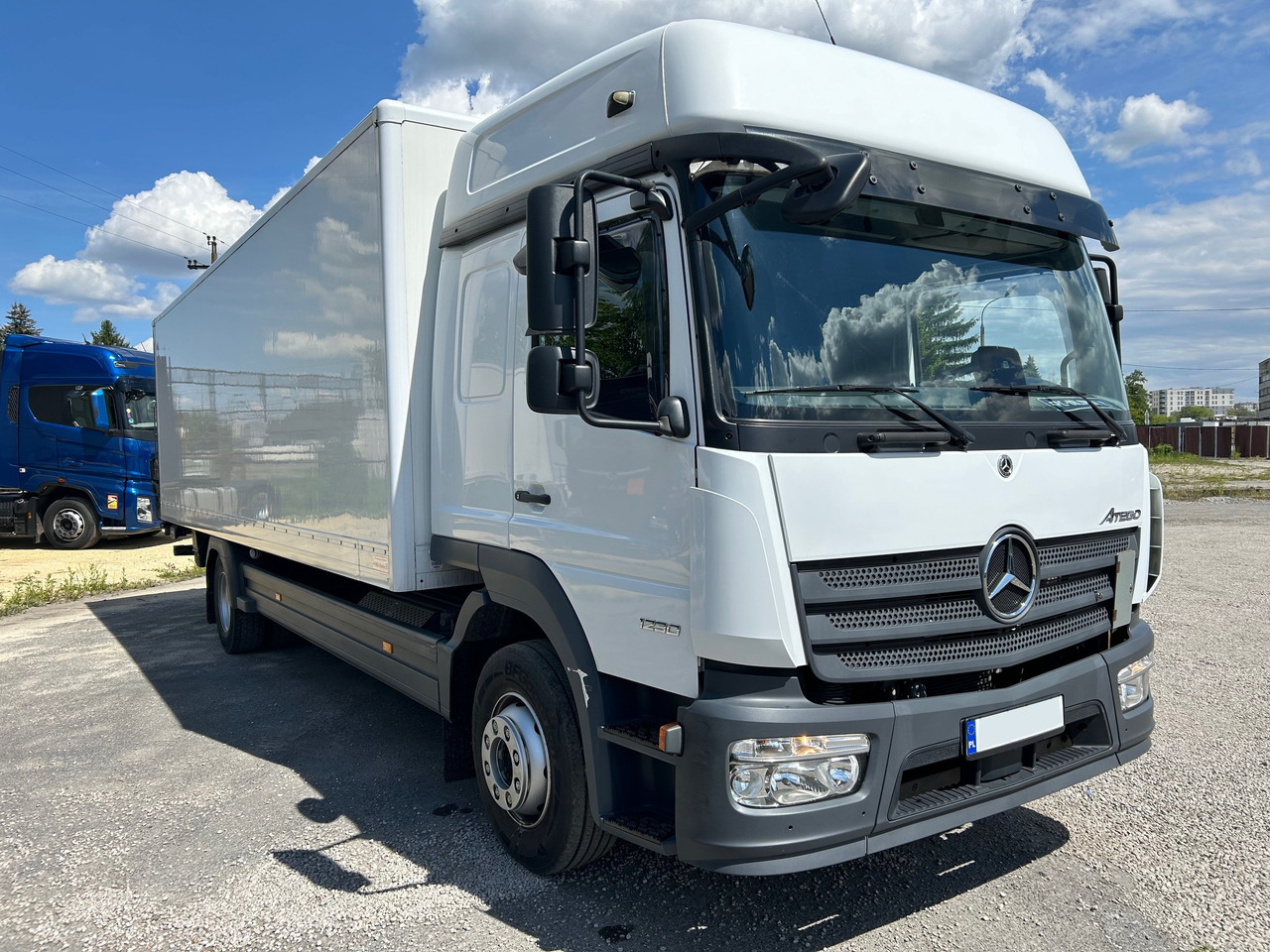 MERCEDES-BENZ ATEGO 1230 / BIGSPACE / 2020 / KOFFER 19 EPAL / LBW 2T - Box truck: picture 2 MERCEDES-BENZ ATEGO 1230 / BIGSPACE / 2020 / KOFFER 19 EPAL / LBW 2T - Box truck: picture 2