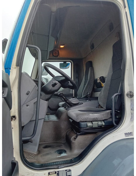 Curtainsider truck DAF LF 55 250: picture 7