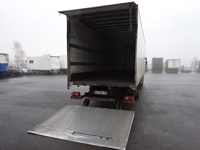 DAF LF 55 280 // broken engine - moteur cassé ! - Box truck: picture 4 DAF LF 55 280 // broken engine - moteur cassé ! - Box truck: picture 4
