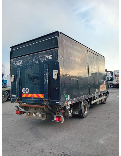 Box truck Iveco: picture 7