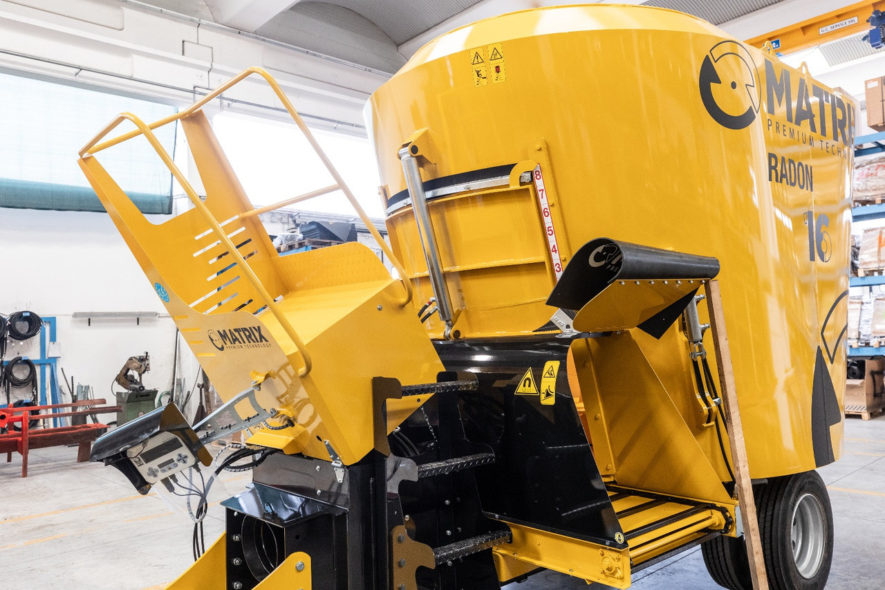 ITALMIX radon-jumbo-cube - Forage mixer wagon: picture 3 ITALMIX radon-jumbo-cube - Forage mixer wagon: picture 3