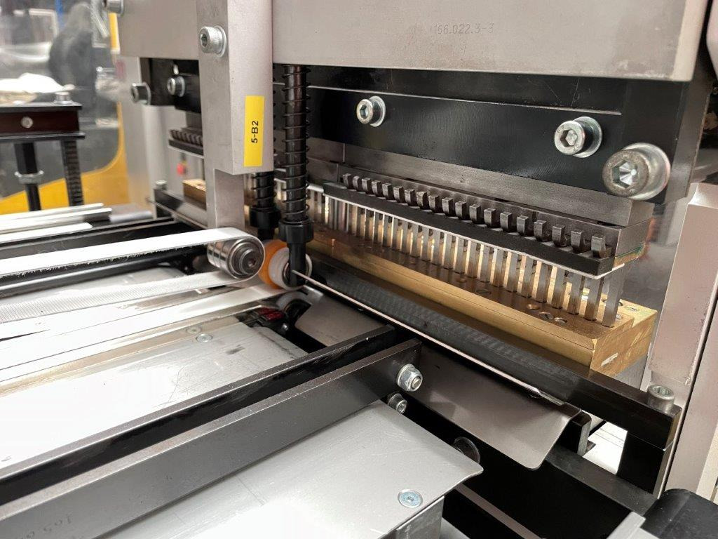 AUTOMATIC PUNCH RENZ AP 360 V4 Manual - Printing machinery: picture 5 AUTOMATIC PUNCH RENZ AP 360 V4 Manual - Printing machinery: picture 5