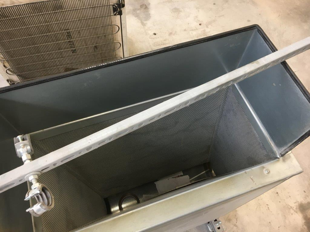 Polar Mohr chip extraction hopper - Paper cutting machine: picture 3 Polar Mohr chip extraction hopper - Paper cutting machine: picture 3