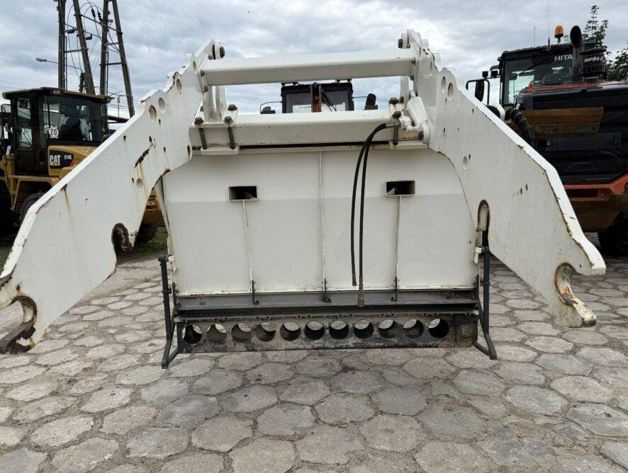 Bomag BW174  - Sand/ Salt spreader for Municipal/ Special vehicle: picture 3 Bomag BW174  - Sand/ Salt spreader for Municipal/ Special vehicle: picture 3