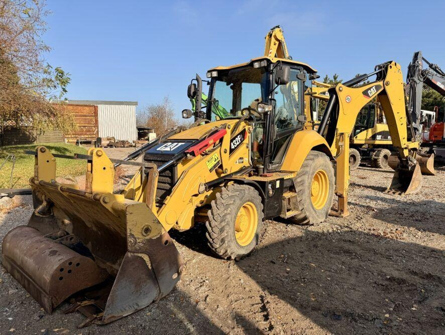 CAT 432F2 - Backhoe loader: picture 1 CAT 432F2 - Backhoe loader: picture 1
