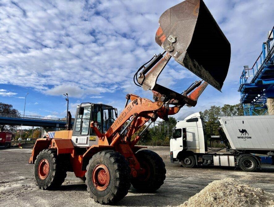 Fiat-Hitachi FR160 High Tip 5m3 - Wheel loader: picture 2 Fiat-Hitachi FR160 High Tip 5m3 - Wheel loader: picture 2