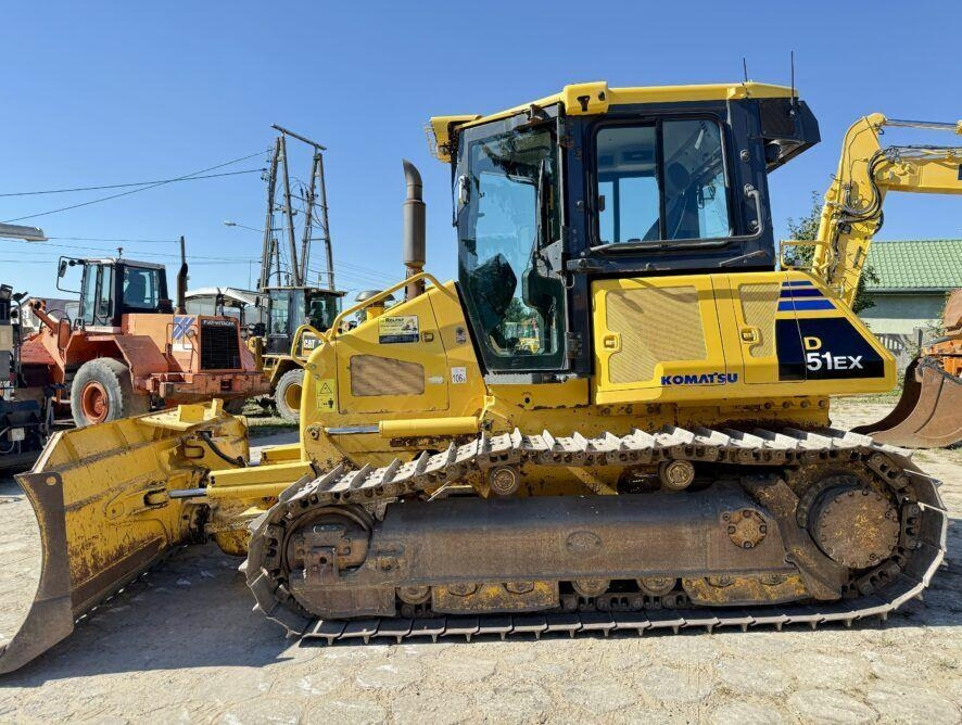 Komatsu D51EX-22 - Bulldozer: picture 1 Komatsu D51EX-22 - Bulldozer: picture 1