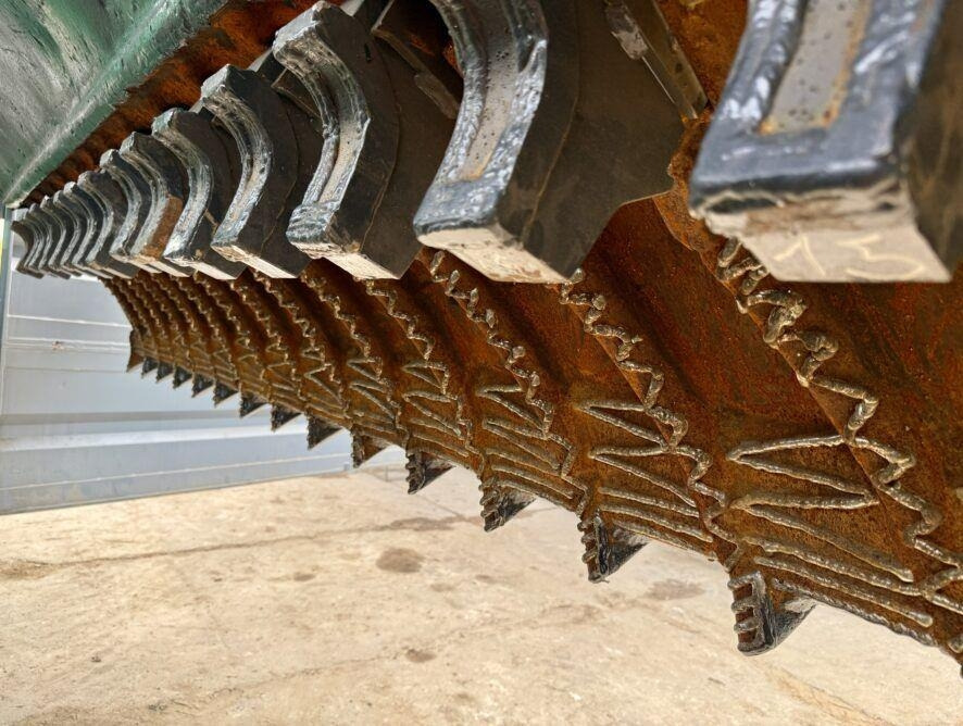 Komptech Terminator 5000S Hook  - Industrial waste shredder: picture 3 Komptech Terminator 5000S Hook  - Industrial waste shredder: picture 3