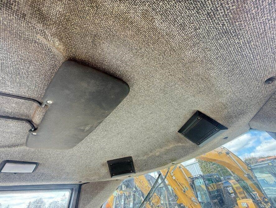 Wheel loader Terex TL120: picture 15