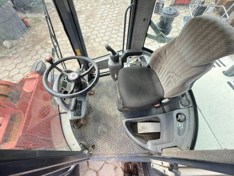 Wheel loader Terex TL120: picture 14