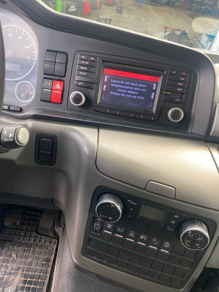 Curtainsider truck MAN 18.400 8m Lang/10t Nutzlast/2 Stück MAN 18.400 kein  18.440 2 x: picture 12