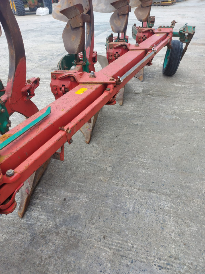 Plow KVERNELAND ES100-200: picture 6 Plow KVERNELAND ES100-200: picture 6